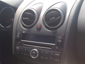 pareidolia-seeing-faces-3-400x300